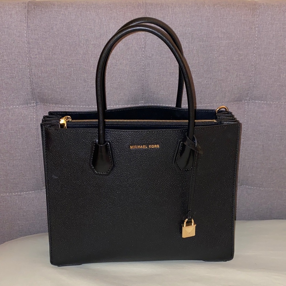 Micheal Kors Purse